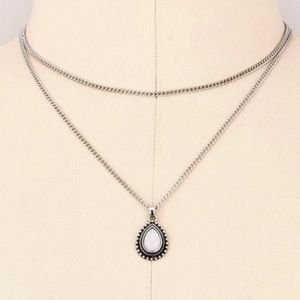 2 Layer Antique style White Stone Necklace